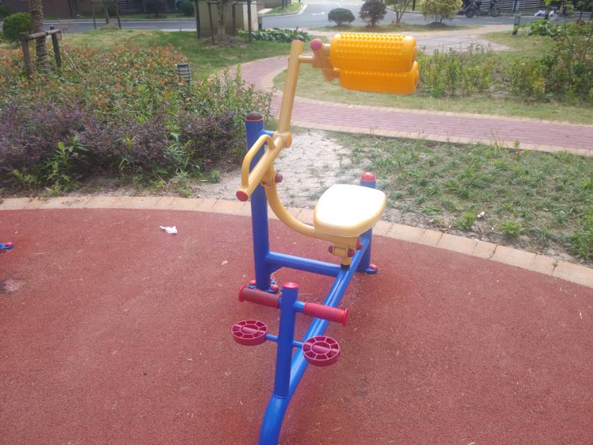 自重腹背锻炼器