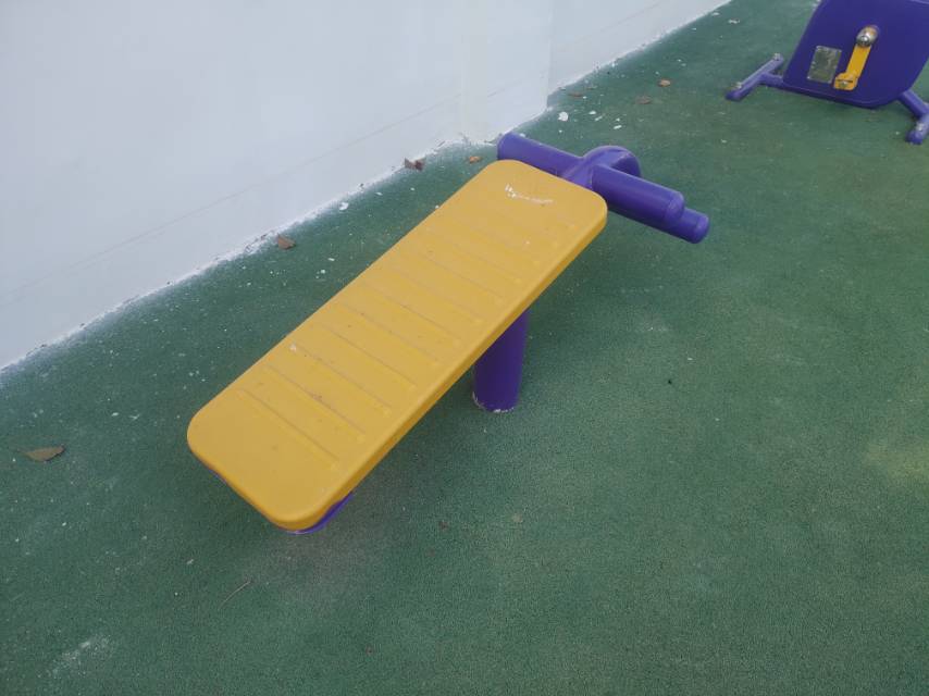 单人腹肌架