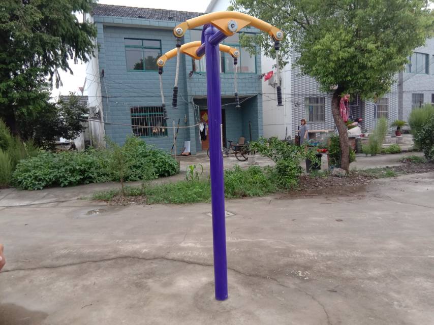 牵引器
