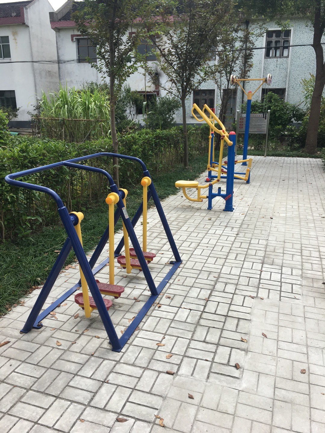 胡光新农村健身点