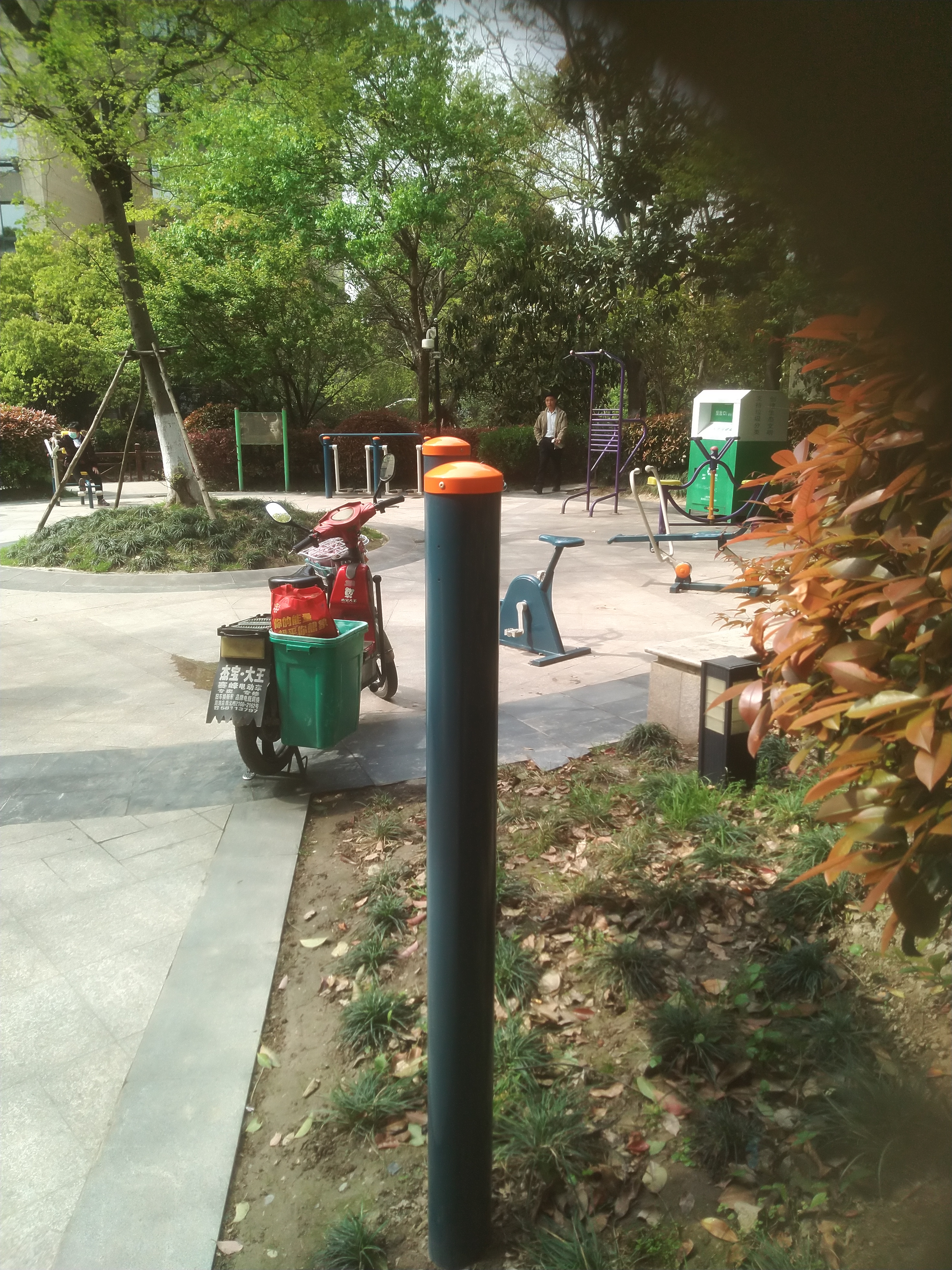 静安区芷江西路街道苏家巷居委健身点（芷江西路393弄）