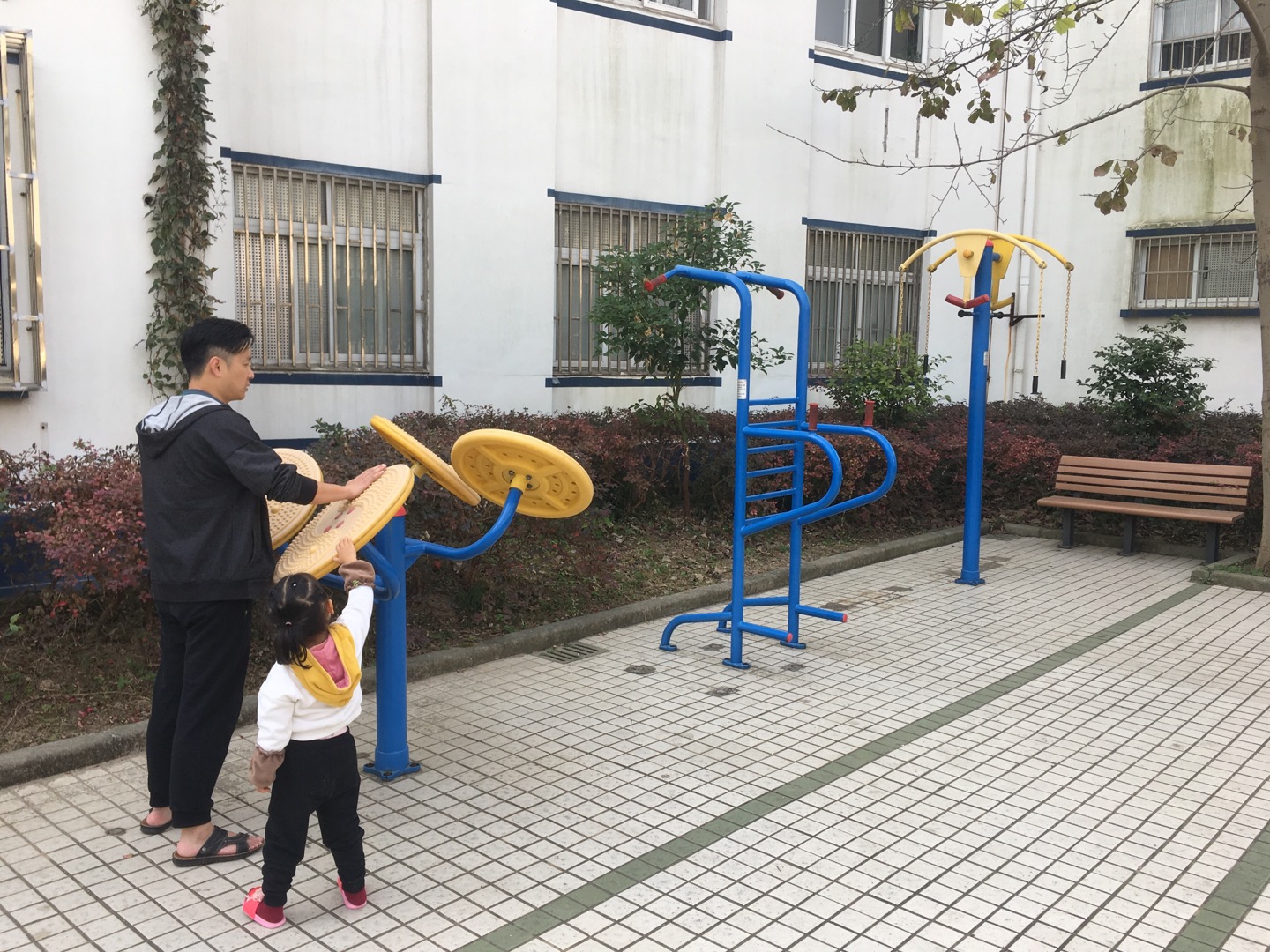 合庆居委198弄健身点