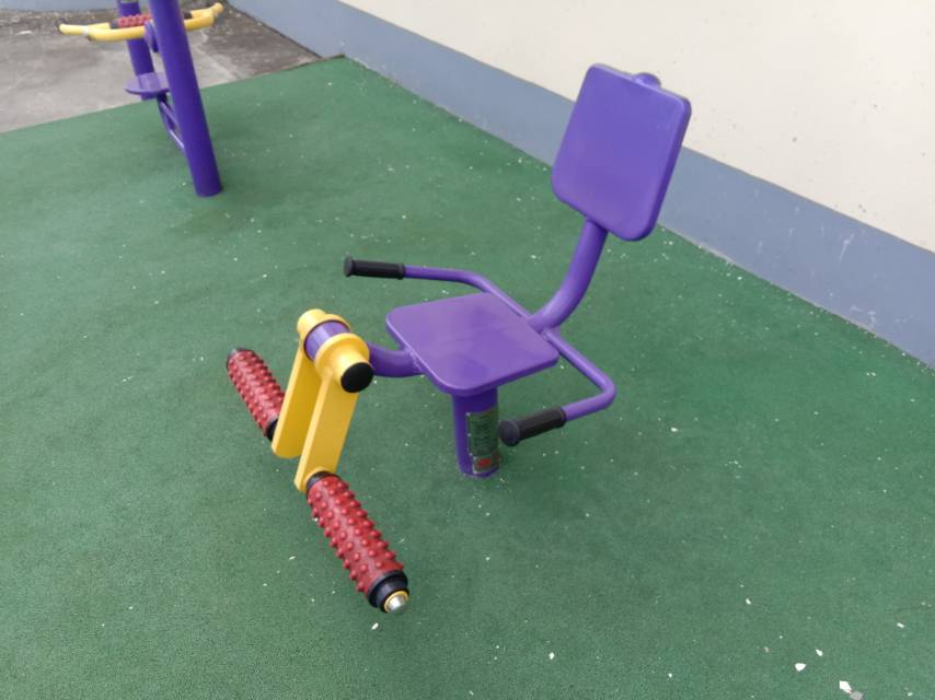膝关节训练器