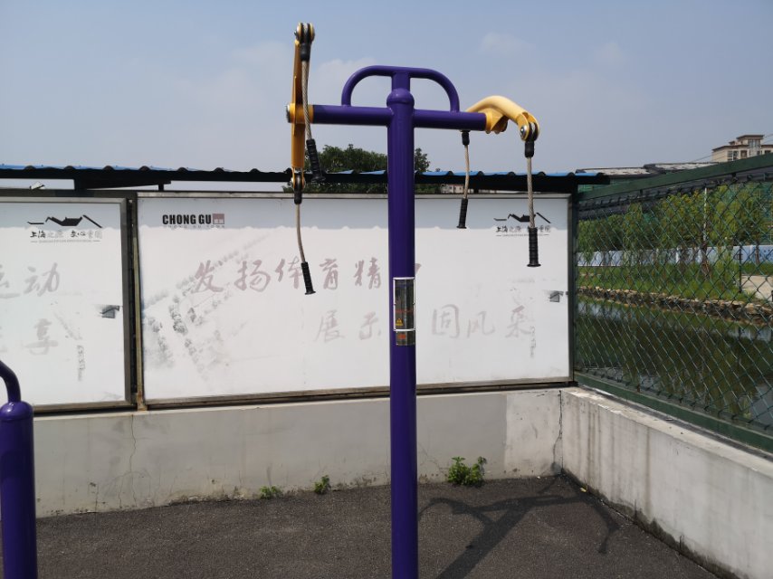 牵引器