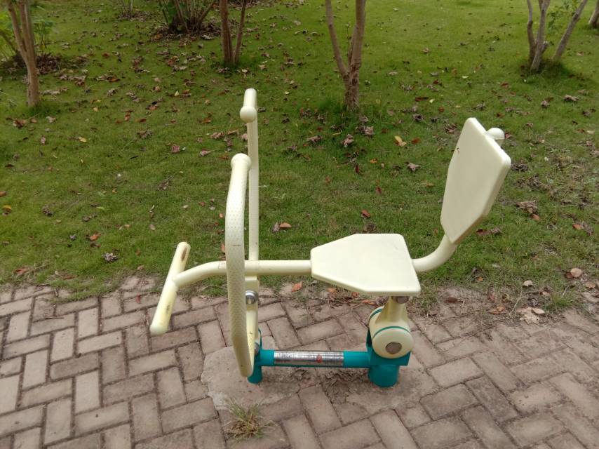 划船器