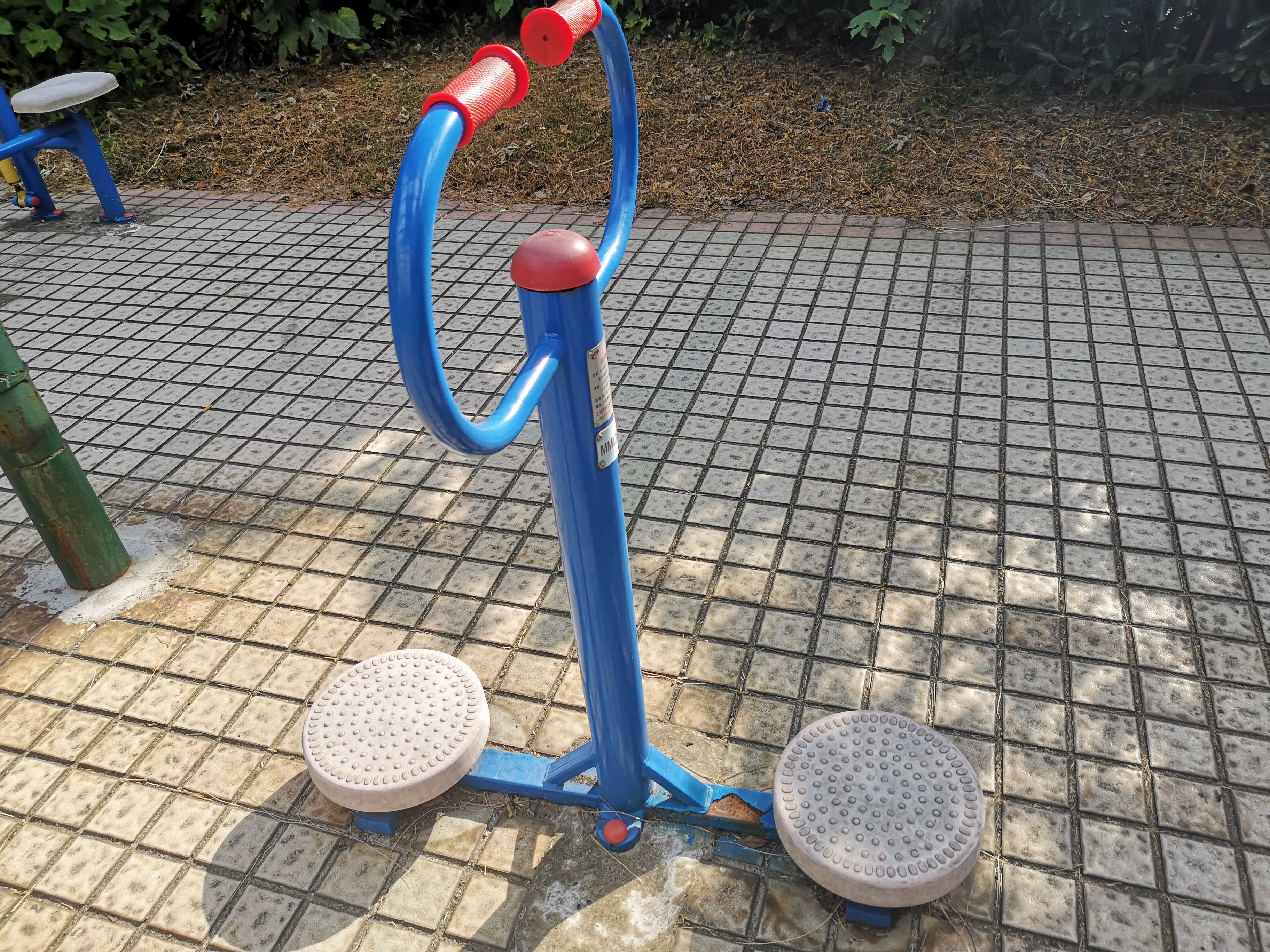 扭腰器