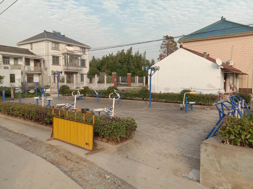 远东村12组健身点