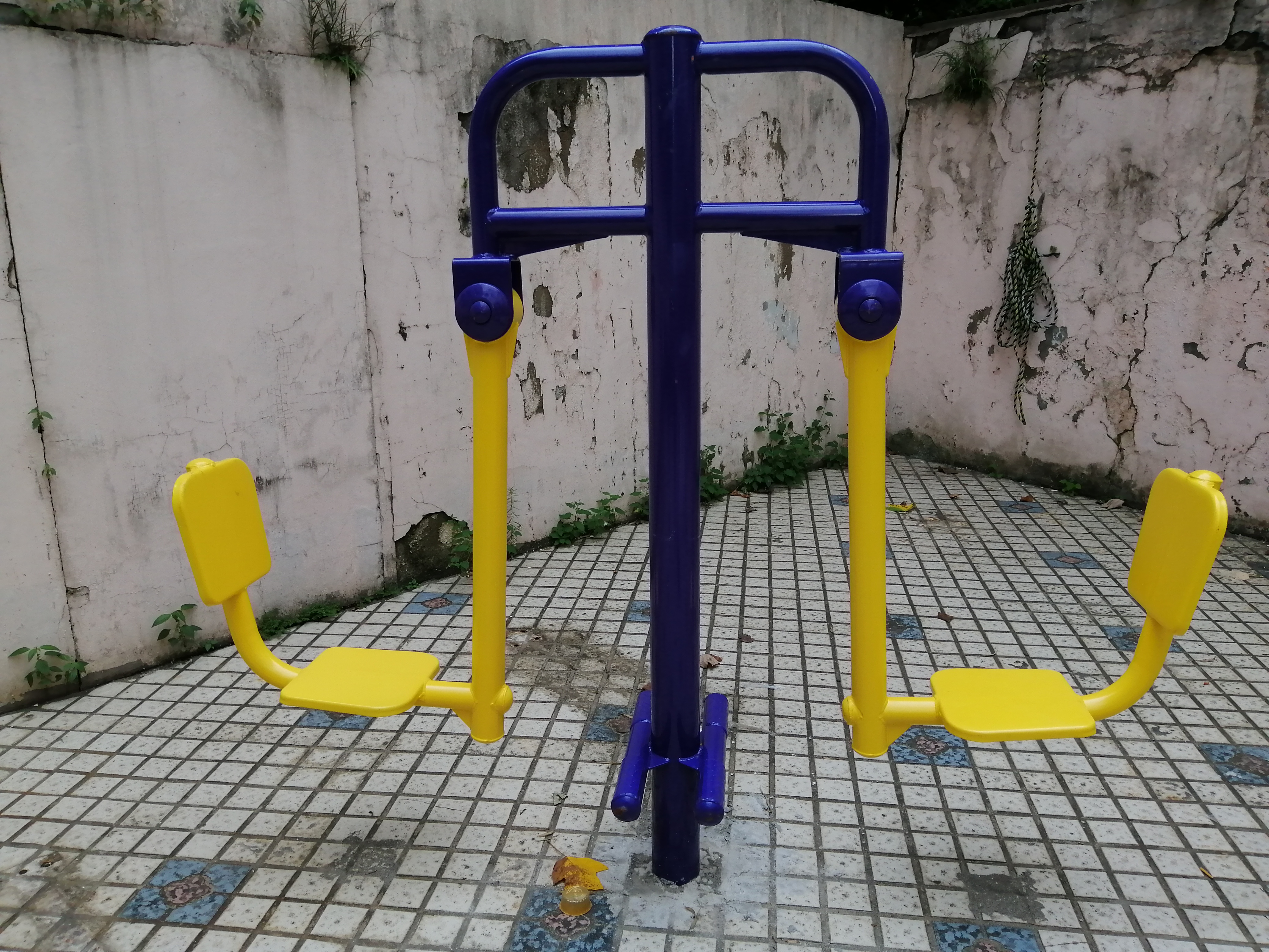 双位蹬力器