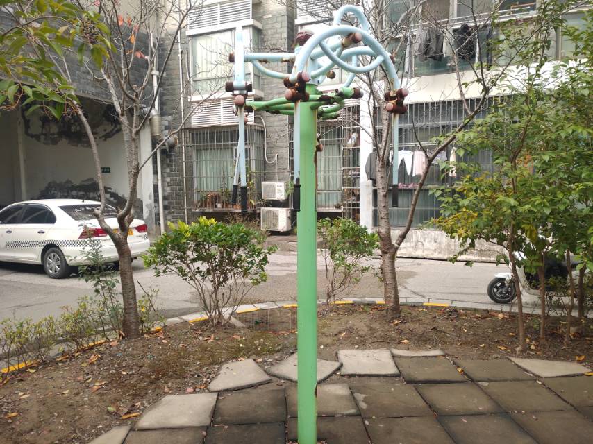 牵引器