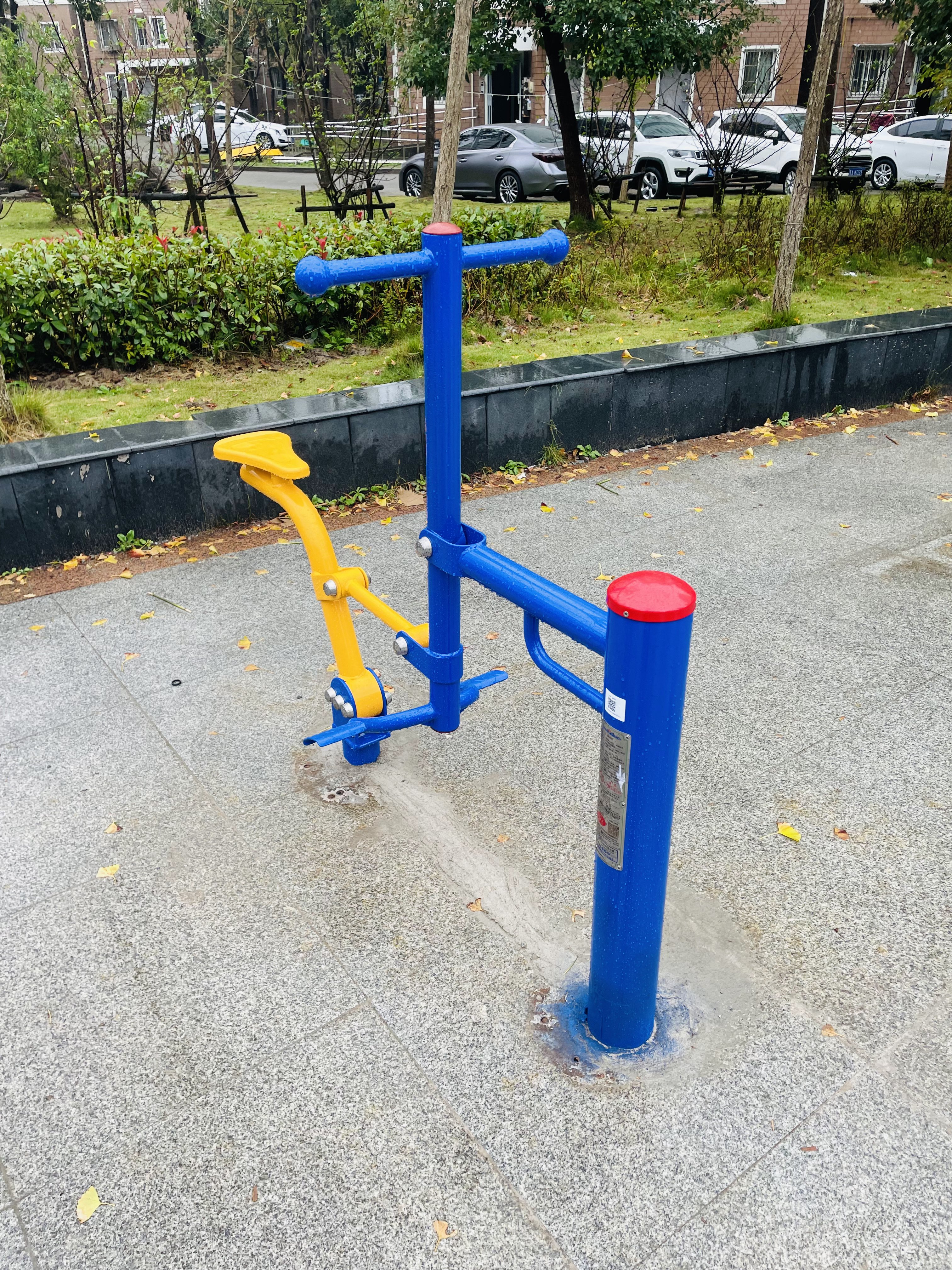 腰力训练器