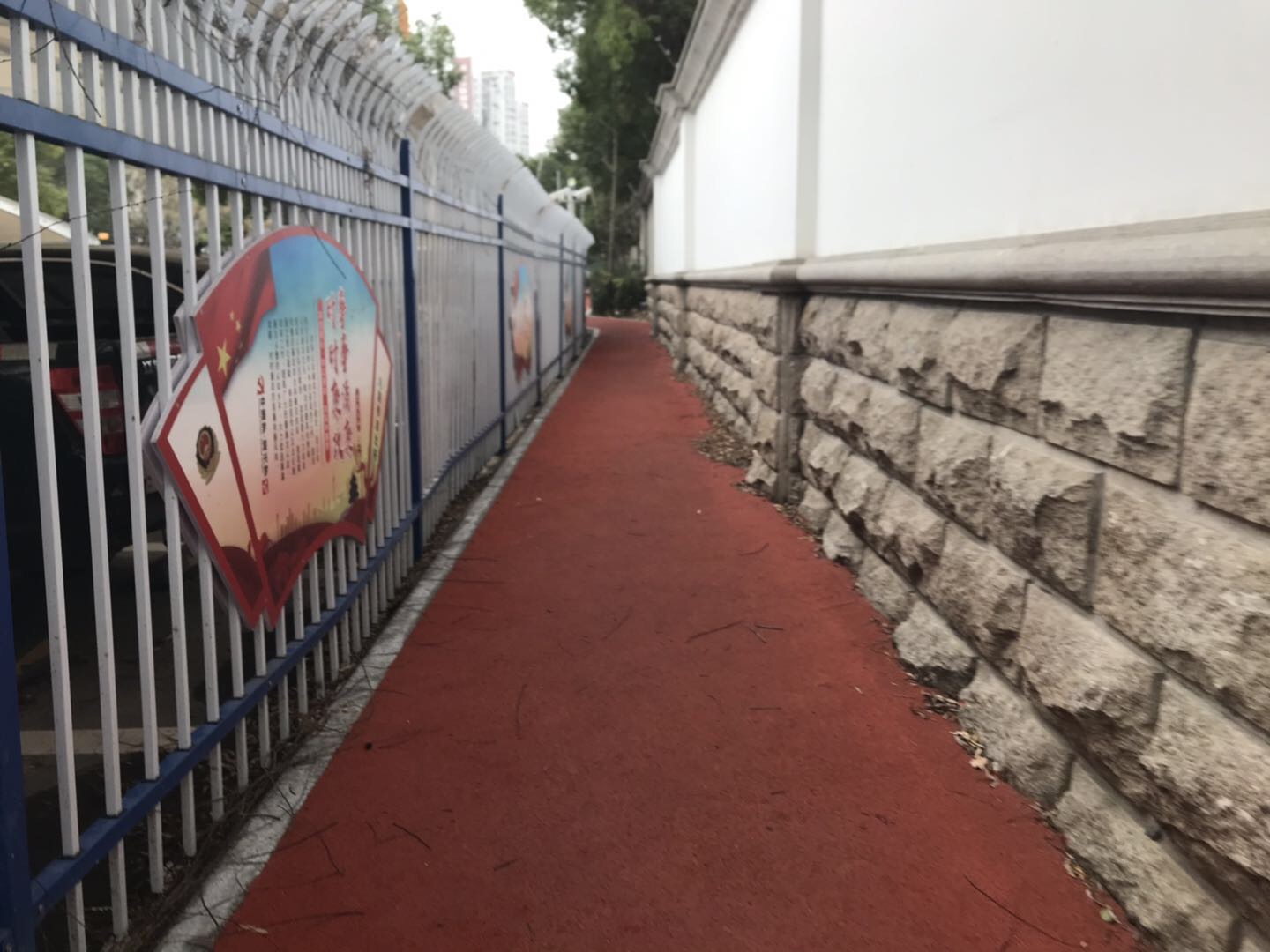 九里亭街道横泾河市民健身步道