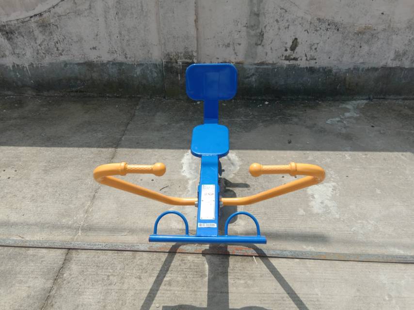 划船器