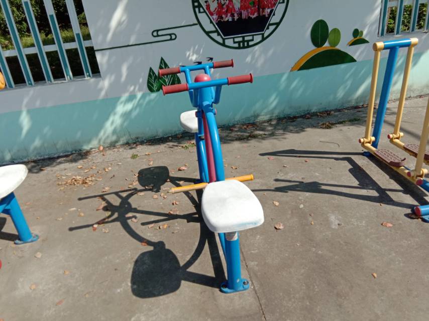下肢锻炼器