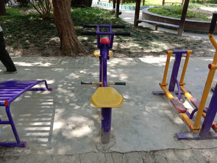 下肢康复器