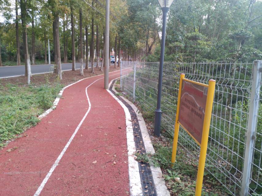 跃进村市民健身步道