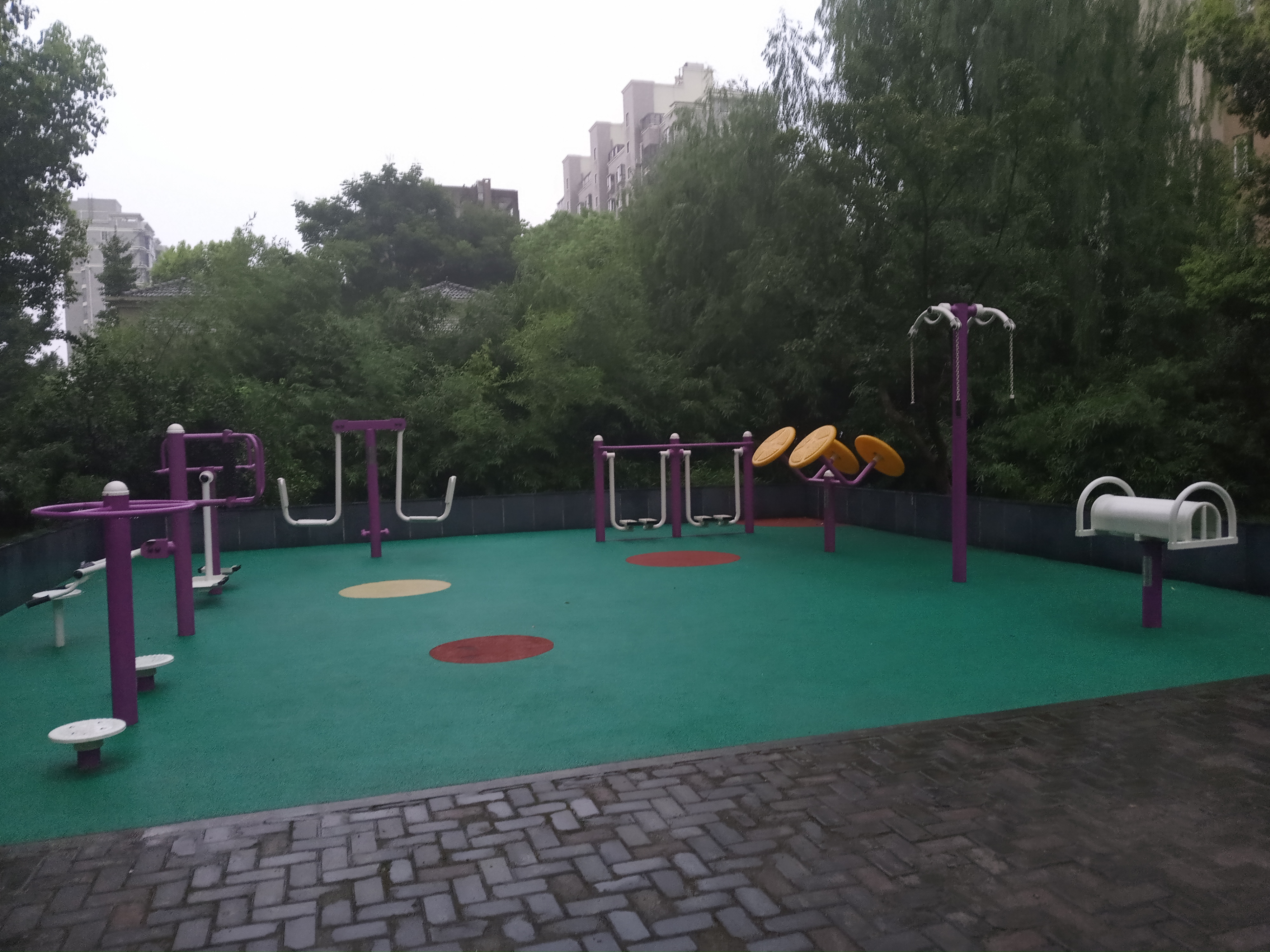 绿久苑小区健身苑点