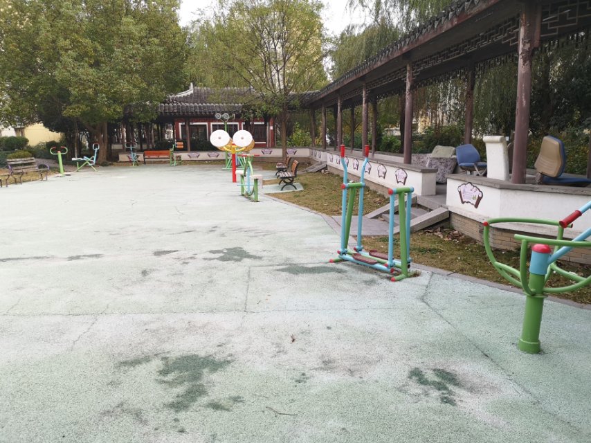 中城苑居委中成苑北门健身点
