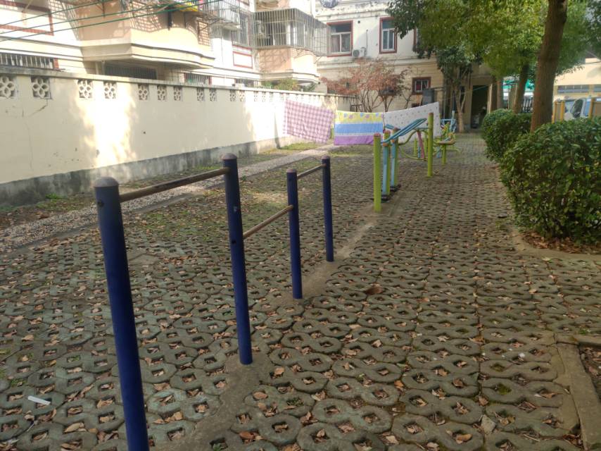 申云小区健身点