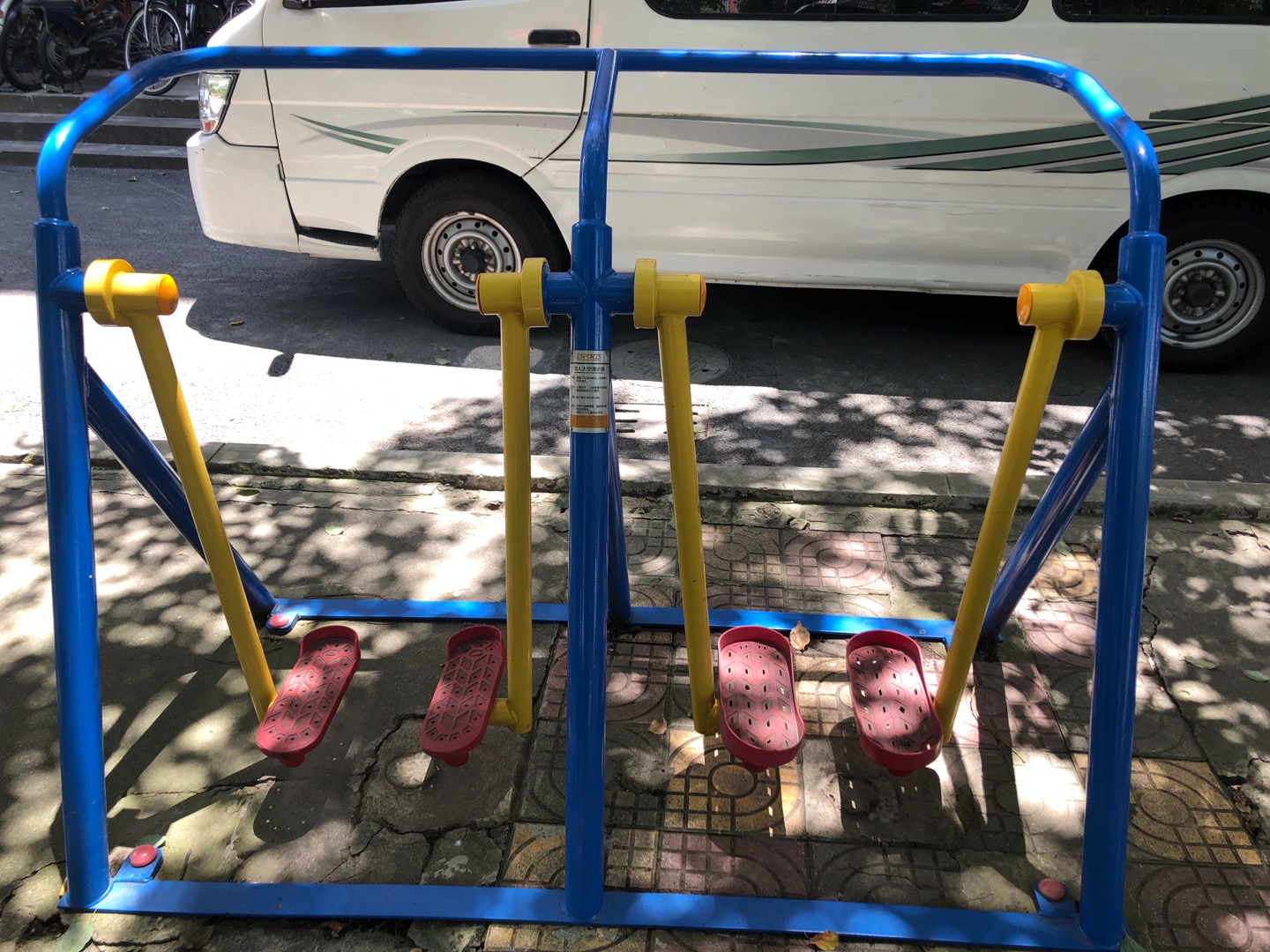 双人漫步器