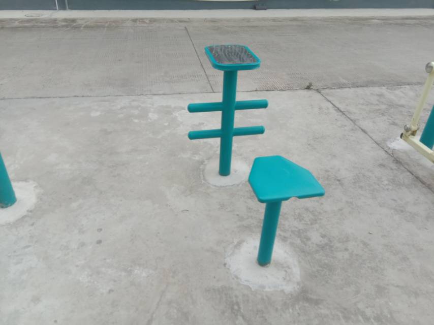 柔韧训练器