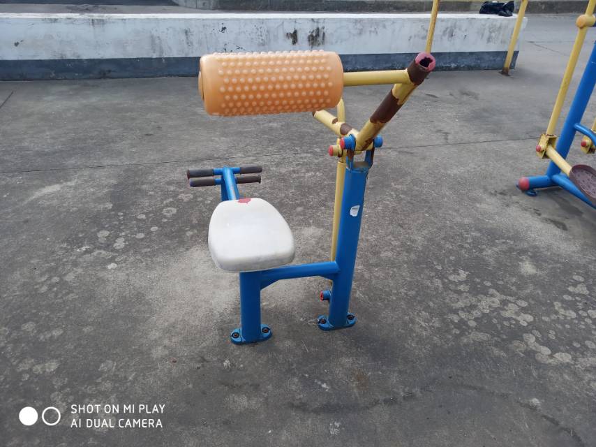 自重腰腹锻炼器