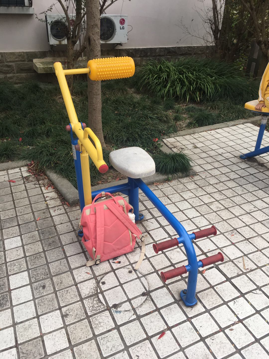 腹背锻炼器