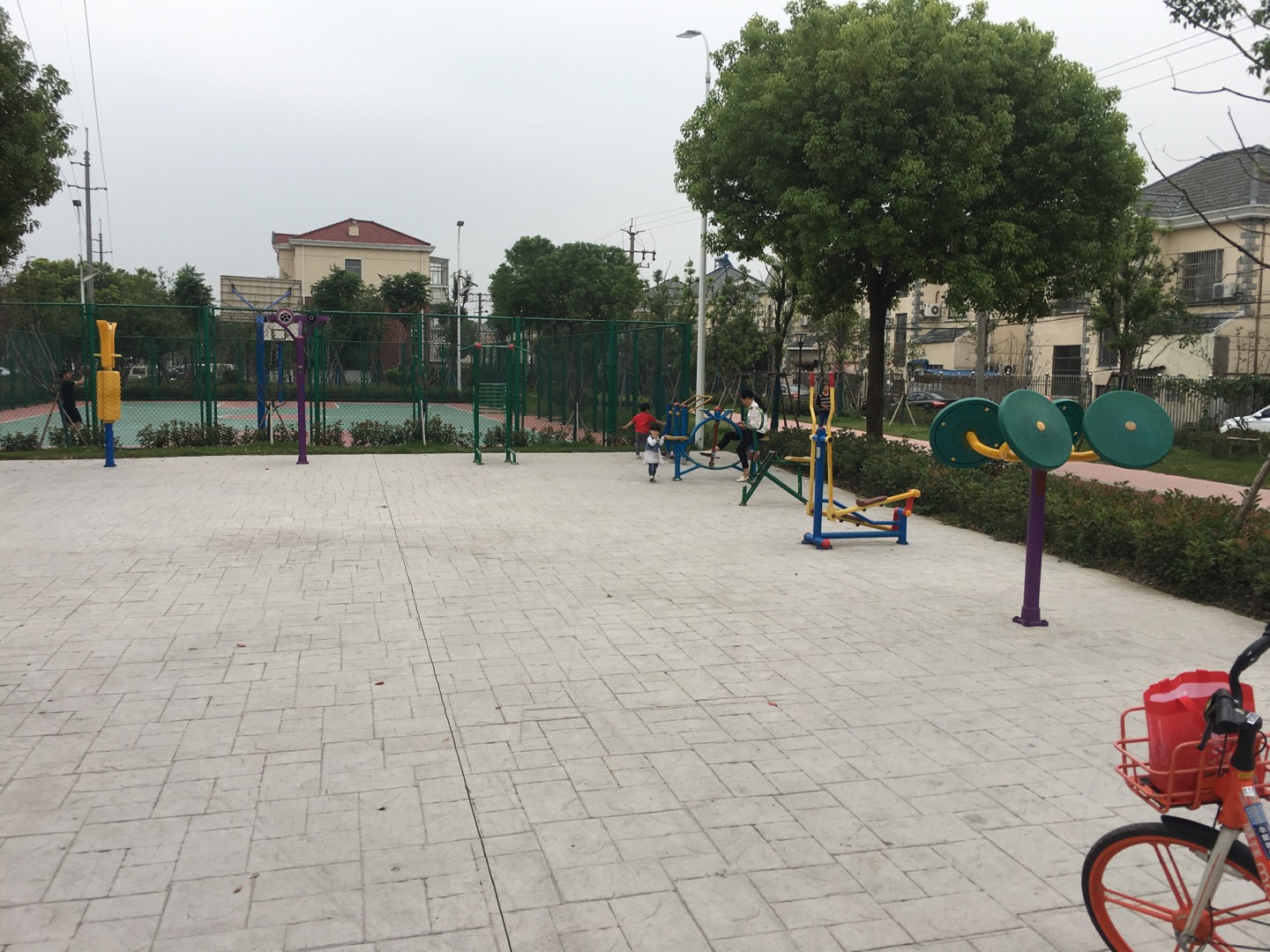 华 兴 健 身 点（新农村）