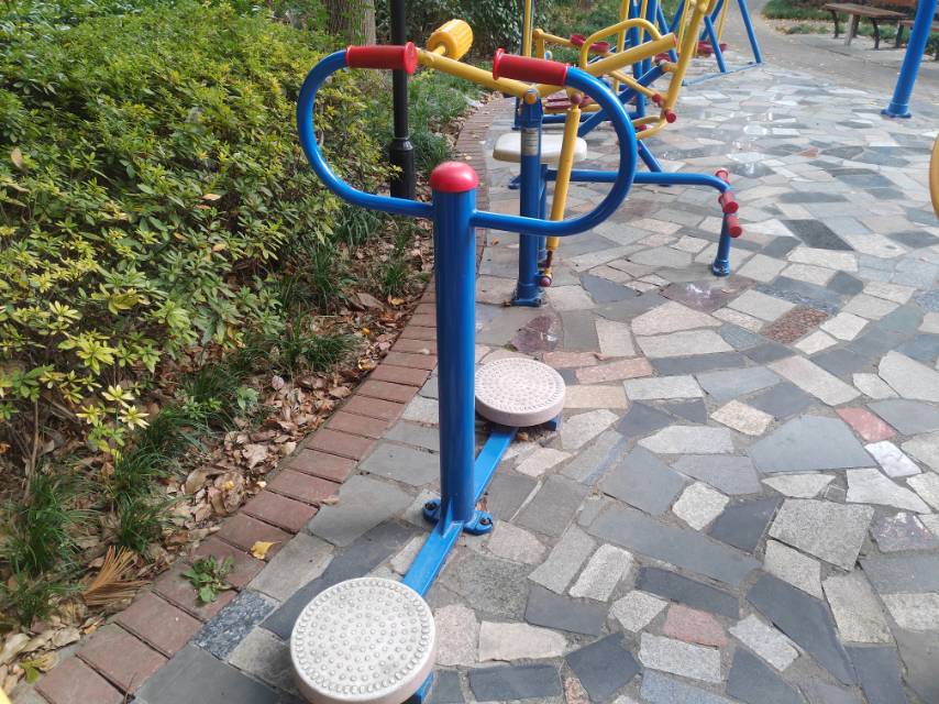 扭腰器