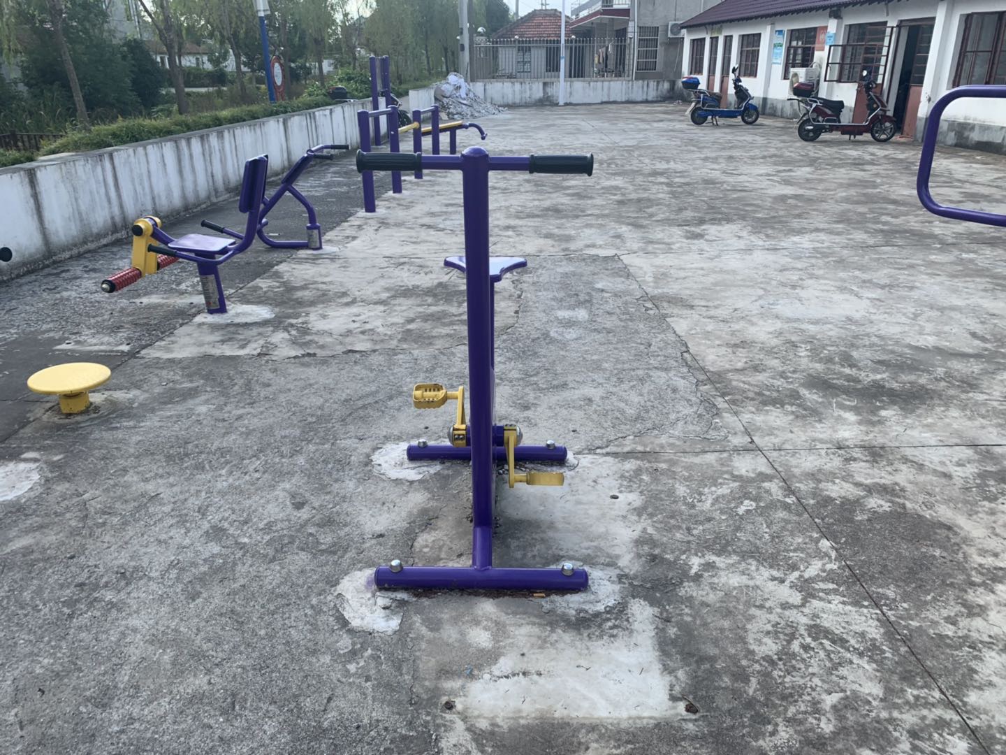 双位健身车