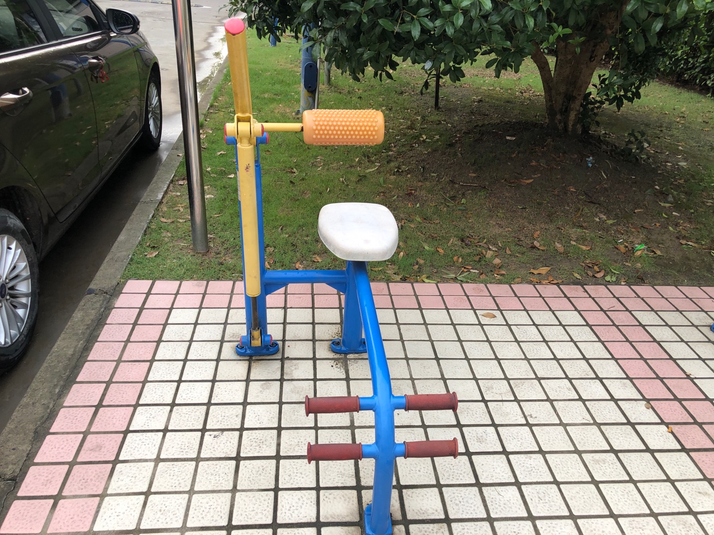 腹背锻炼器