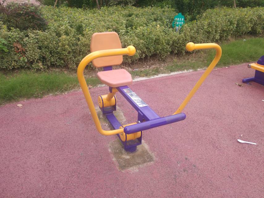 划船器