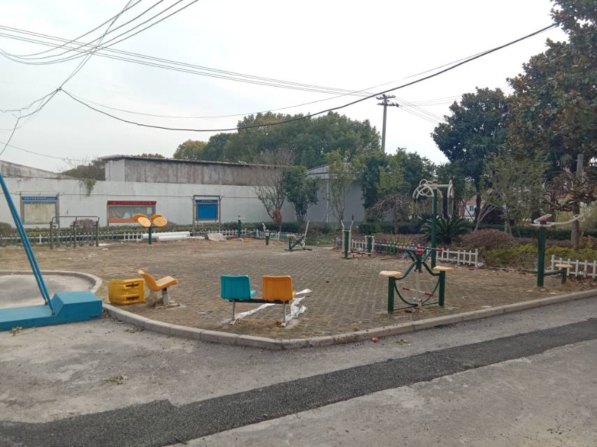 黄路村文化中心健身点