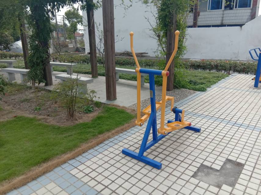 室外椭圆机