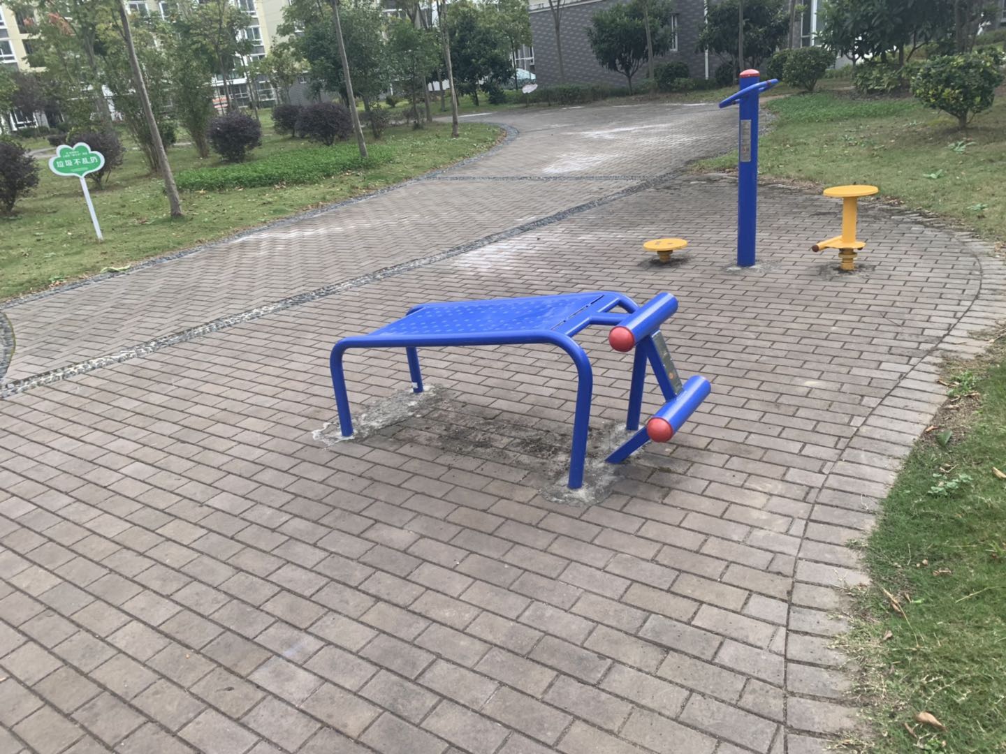 仰卧起坐板