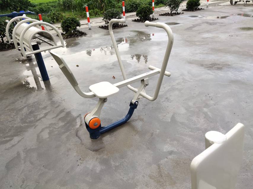 划船器
