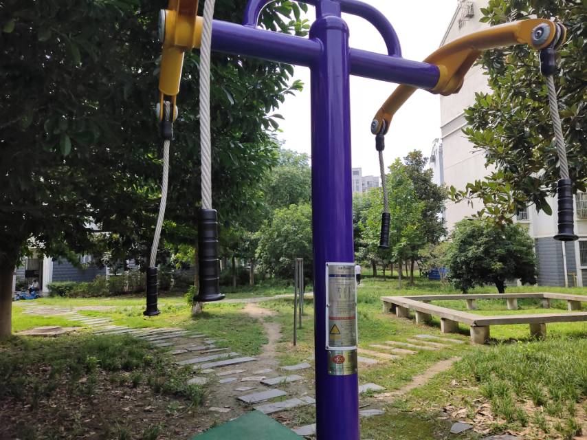 牵引器