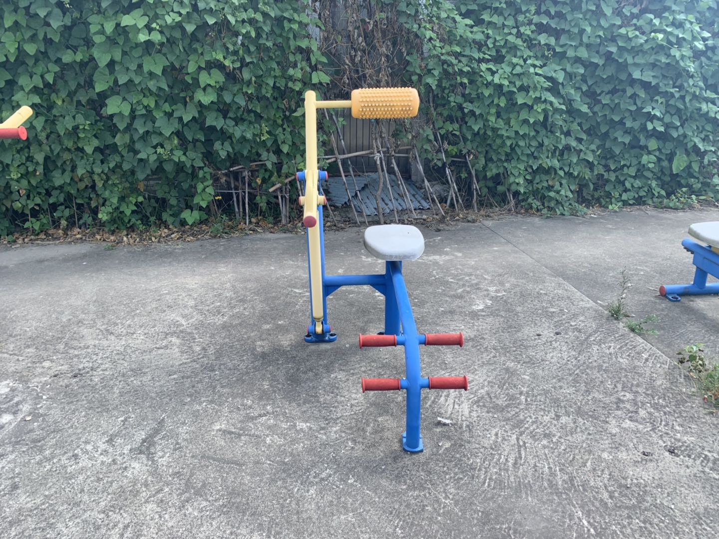 腹背锻炼器