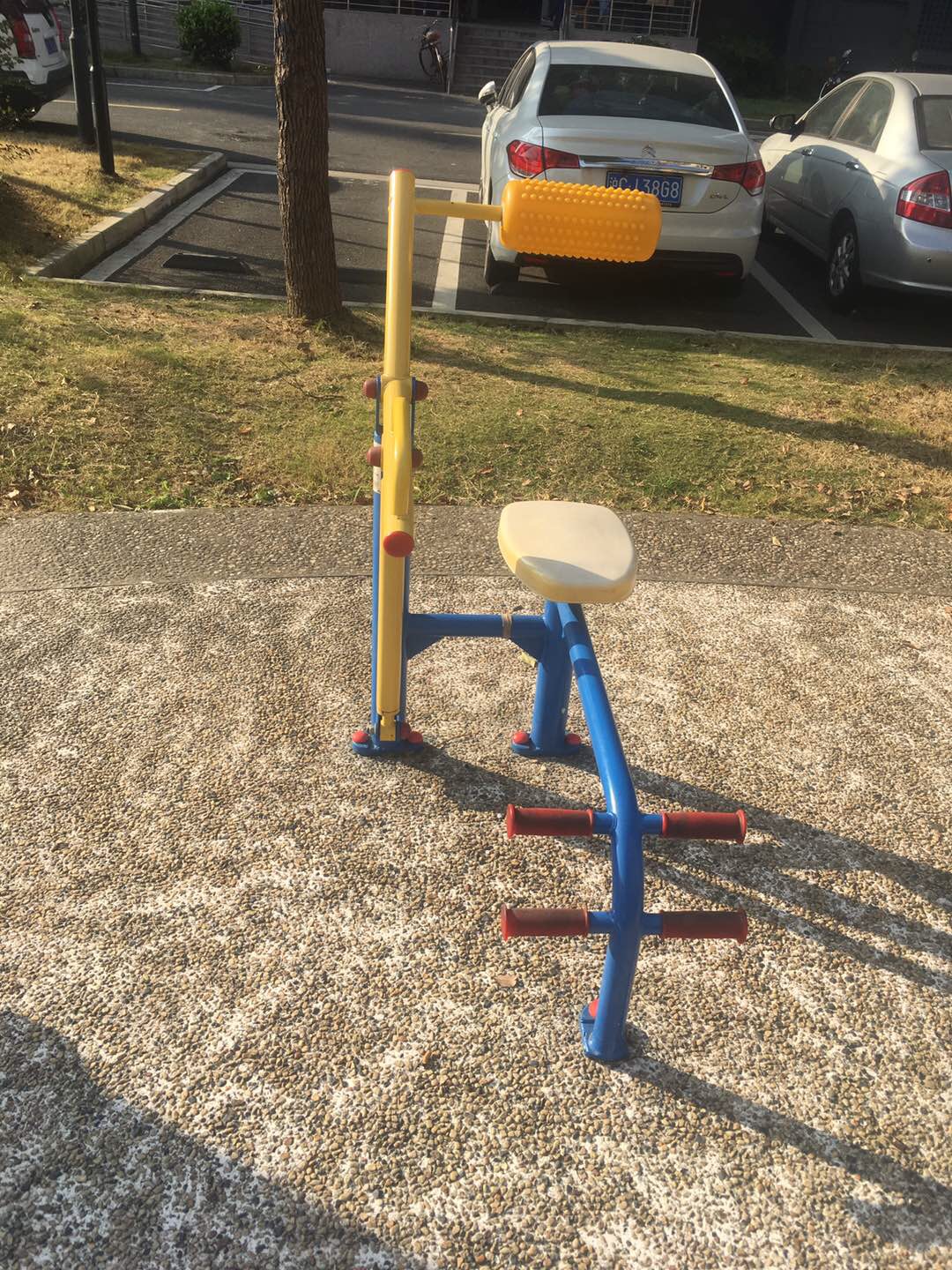 腹背锻炼器