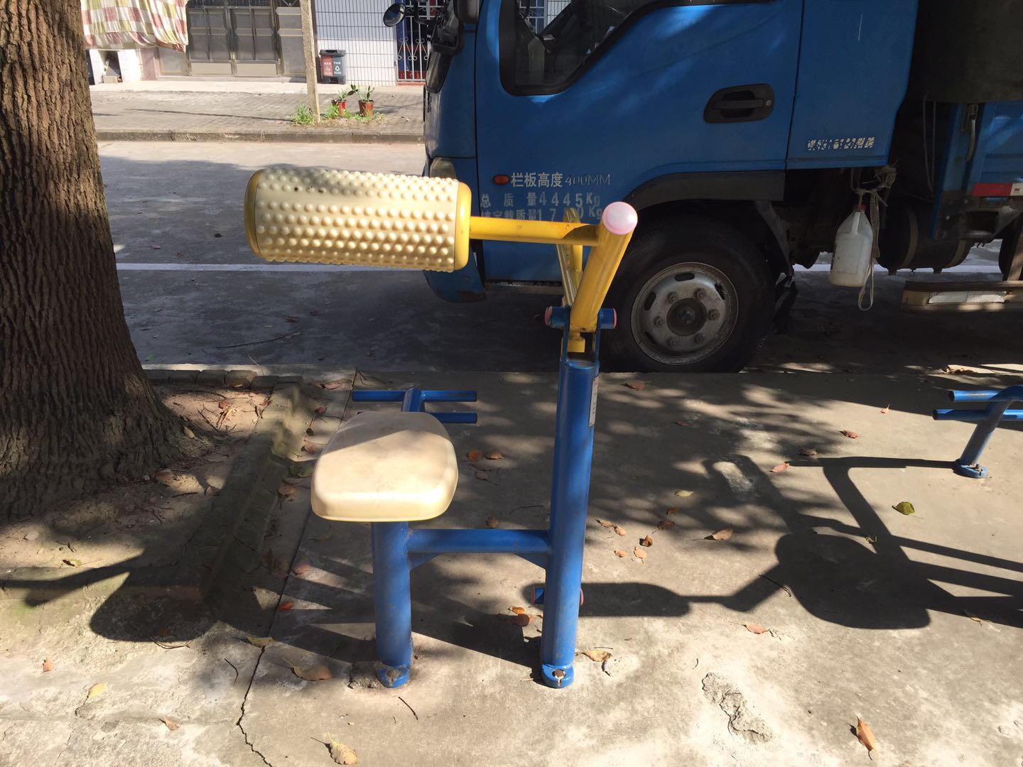 腹背锻炼器