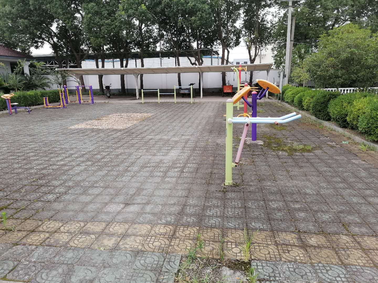 亭东村健身点