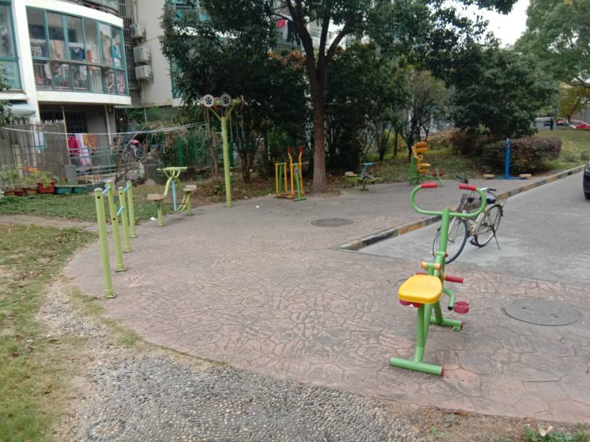 丰舍西苑健身点