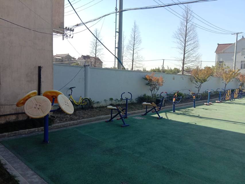 星火村村委会888号南健身路径