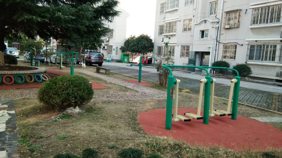 泾巷小区健身点