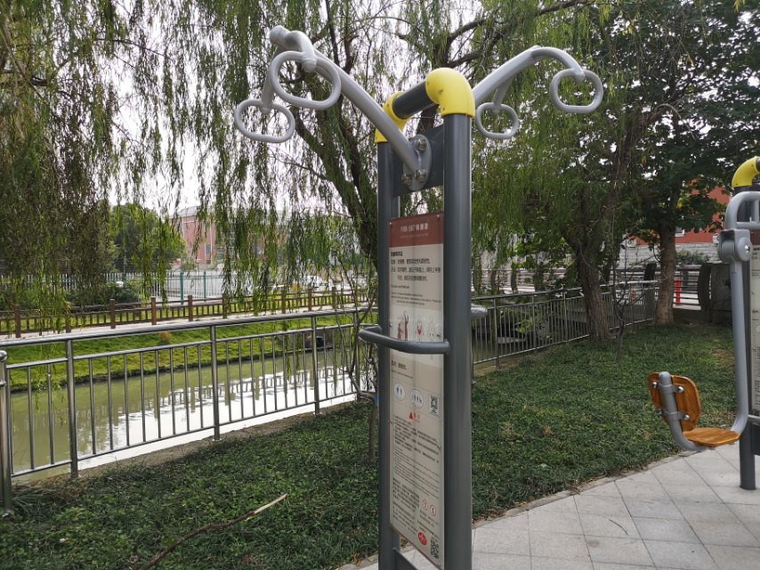 转腰器