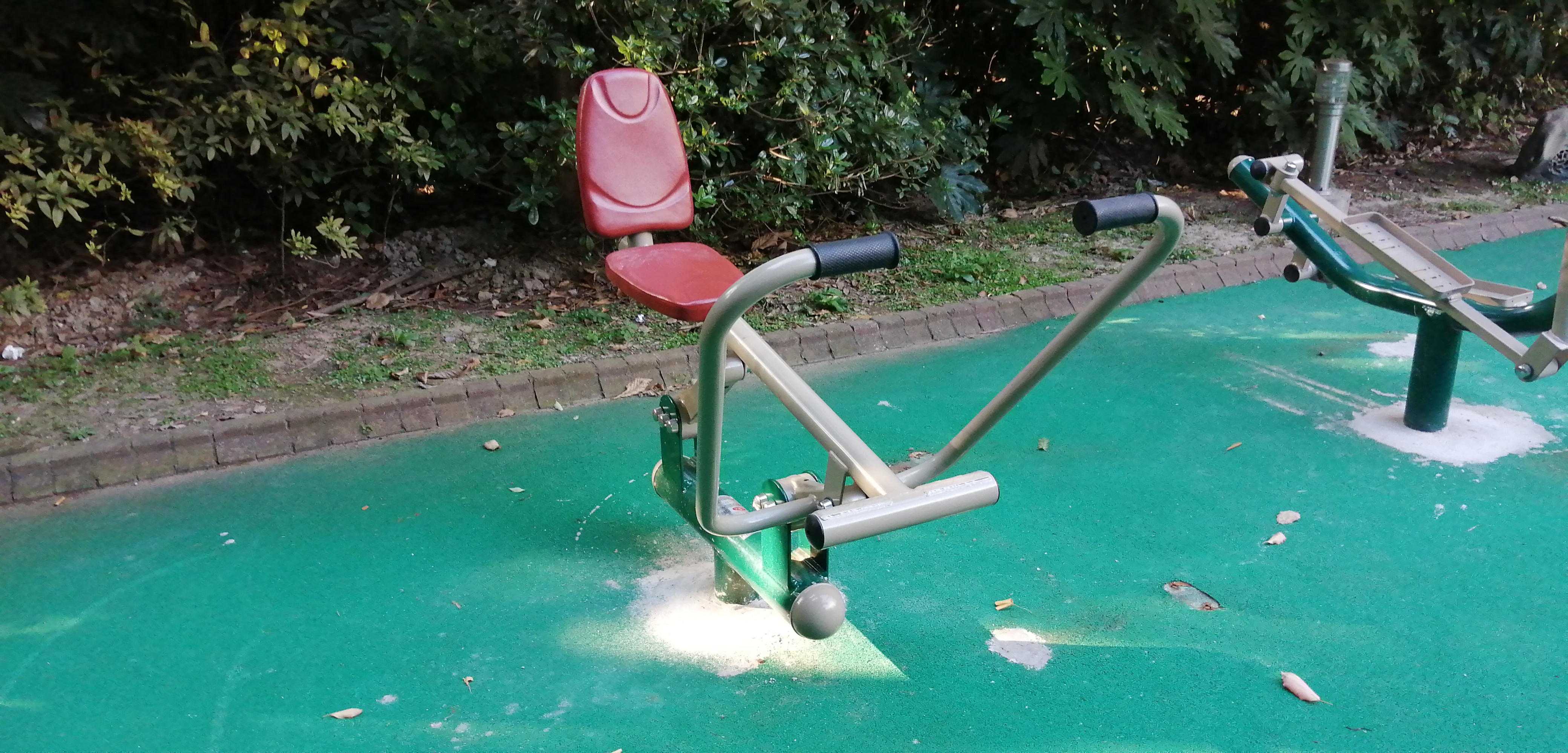 划船器