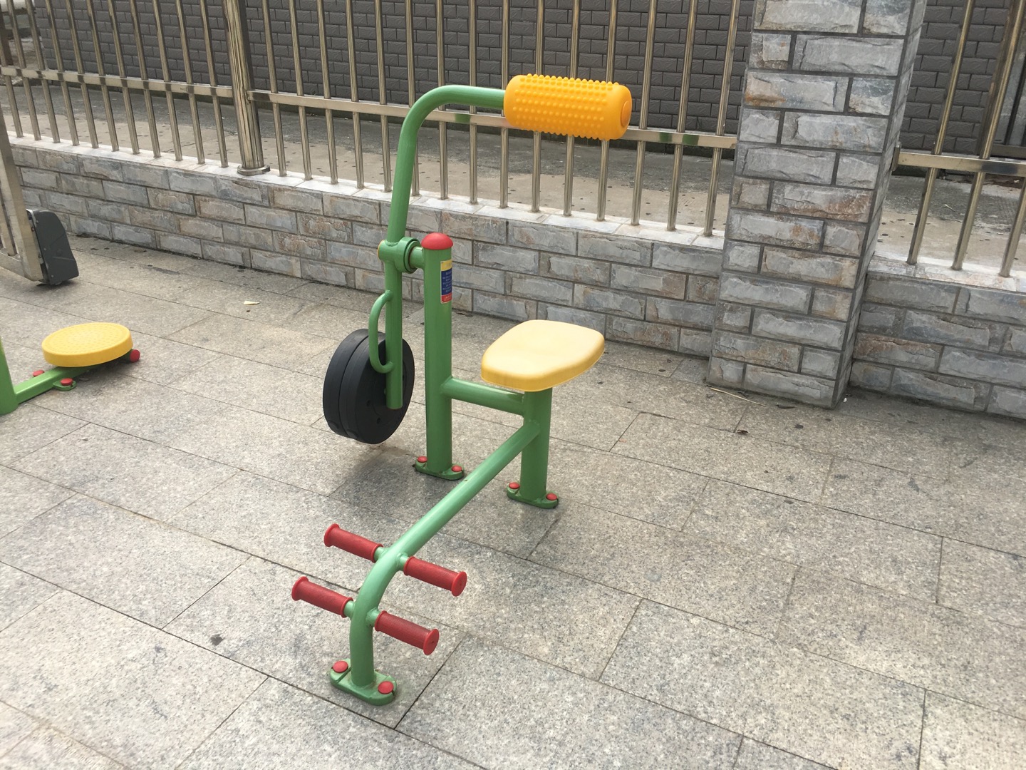 腹背锻炼器
