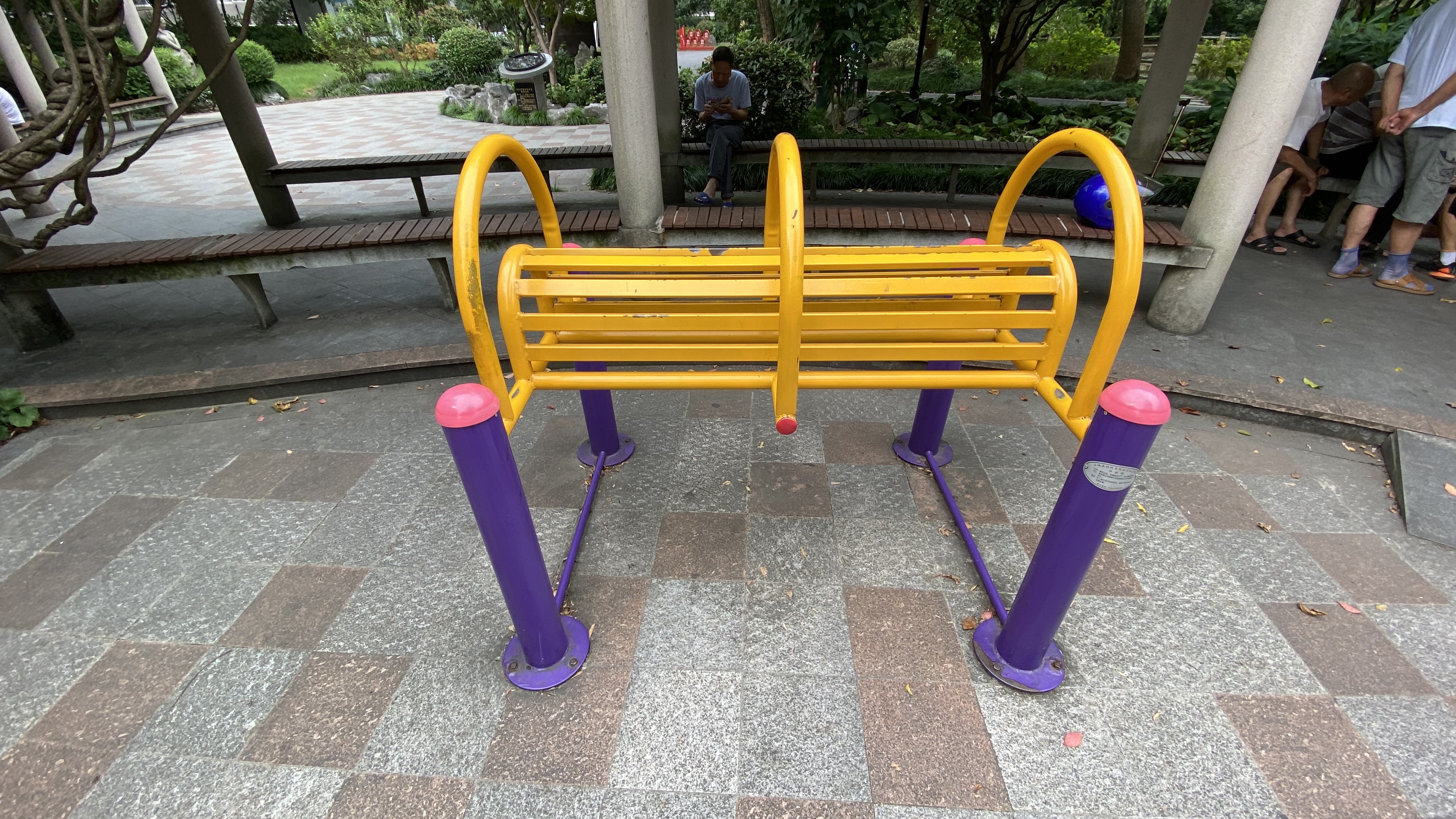 伸腰器