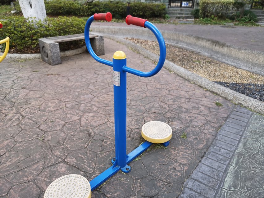 扭腰器