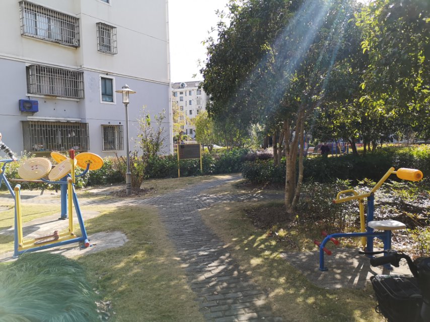 江苑居委健身苑点