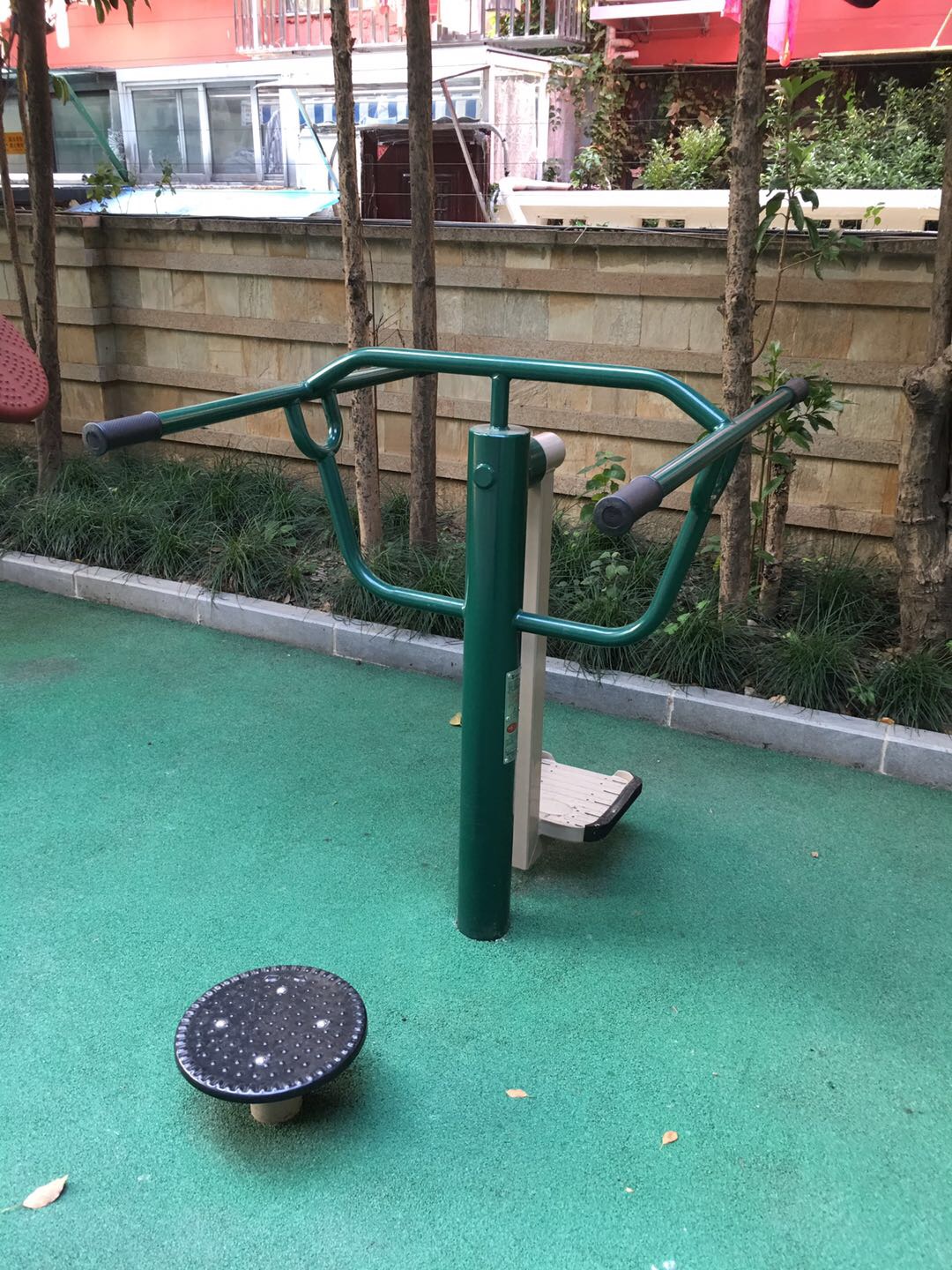 钟摆扭腰器